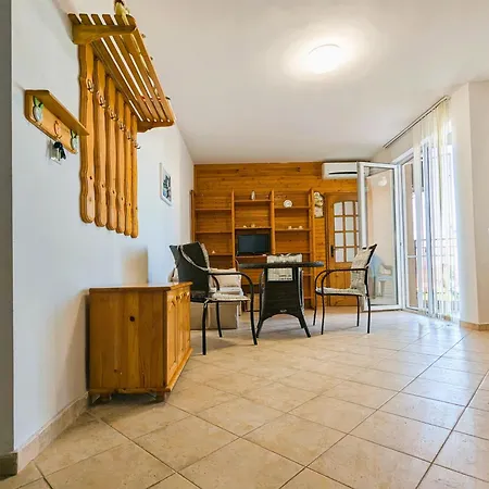 Akrotiri 2br Apartamento *
