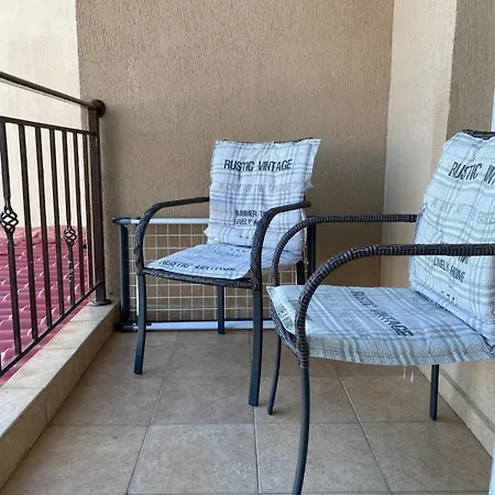 Akrotiri 2br Apartamento