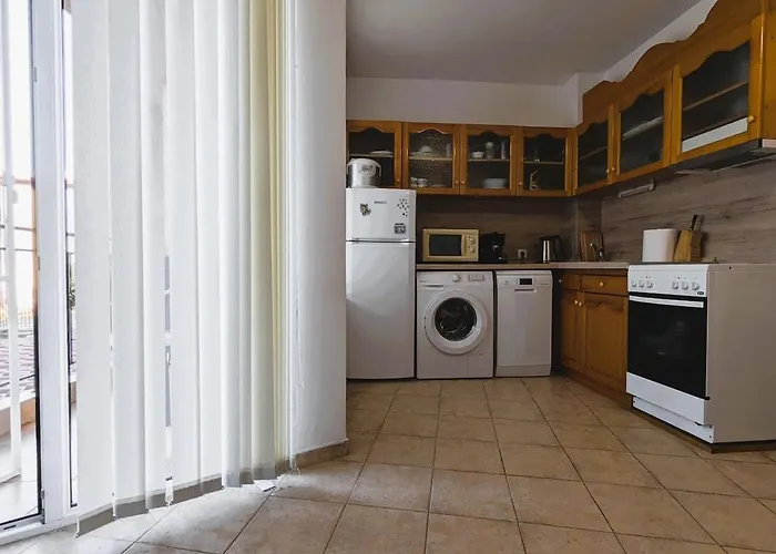 Apartment Akrotiri 2br *